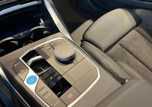BMW i4 cena 302900 przebieg: 10, rok produkcji 2023 z Choroszcz małe 301